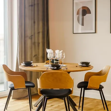 Lighthouse - Sauna & Fitness & Jacuzzi - Baltic Marina Апартаменты *